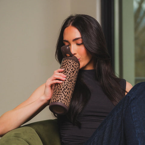 Ease2o 24oz | 2-in-1 Water Bottle with Soft Straw & Chug Spout – Brown Leopard
