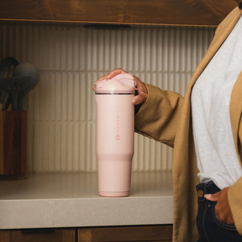 Ease2o 32oz | Compact Water Bottle with Straw & Chug Spout – Dusty Rose