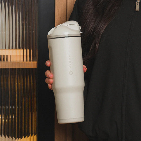 Ease2o 32oz | Compact Water Bottle with Straw & Chug Spout – Linen