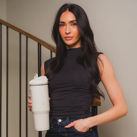 Ease2o 32oz | Compact Water Bottle with Straw & Chug Spout – Linen